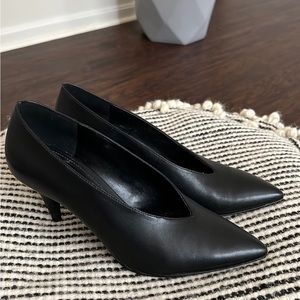 Michael Kors Pointy Toe Pumps